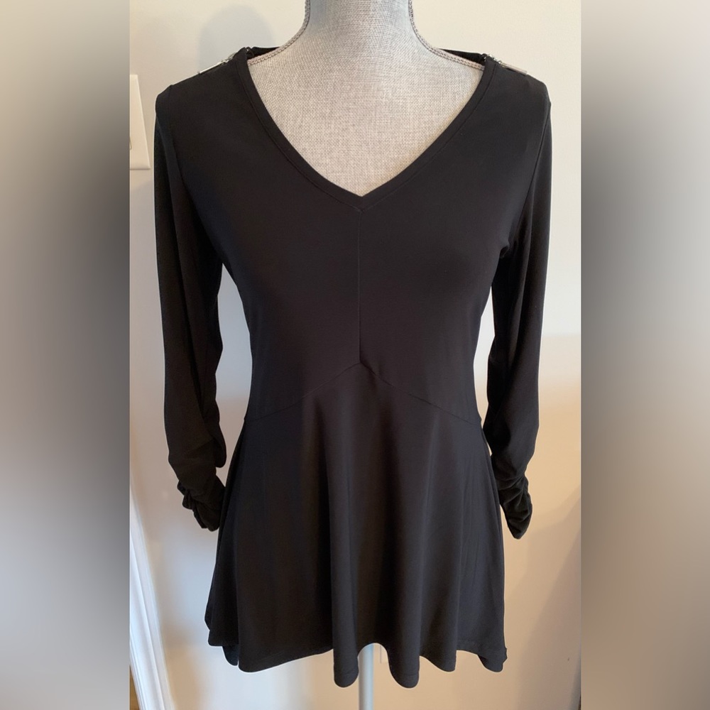 Chaus Sweater